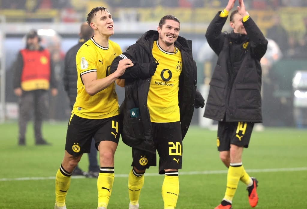 Beier, Schlotti und Sabitzer jubeln nach dem Spiel