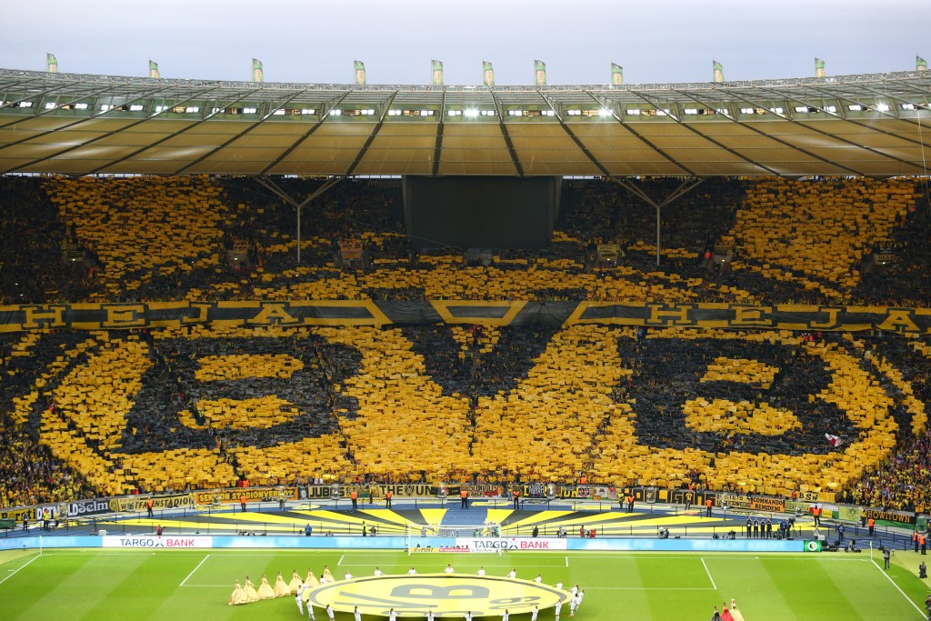 Das dritte Pokalfinale in Folge. Immer ist alles Gelb.