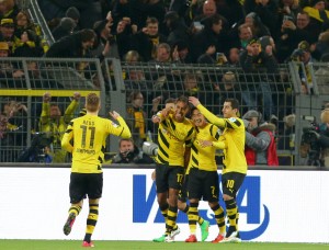 Jubel um Aubameyang und Reus