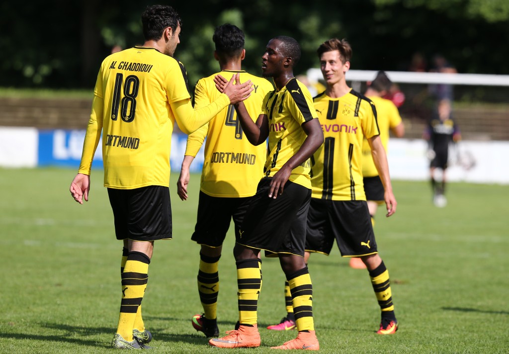Kuttiges 0:9 – Amas feiern Kantersieg in Lünen