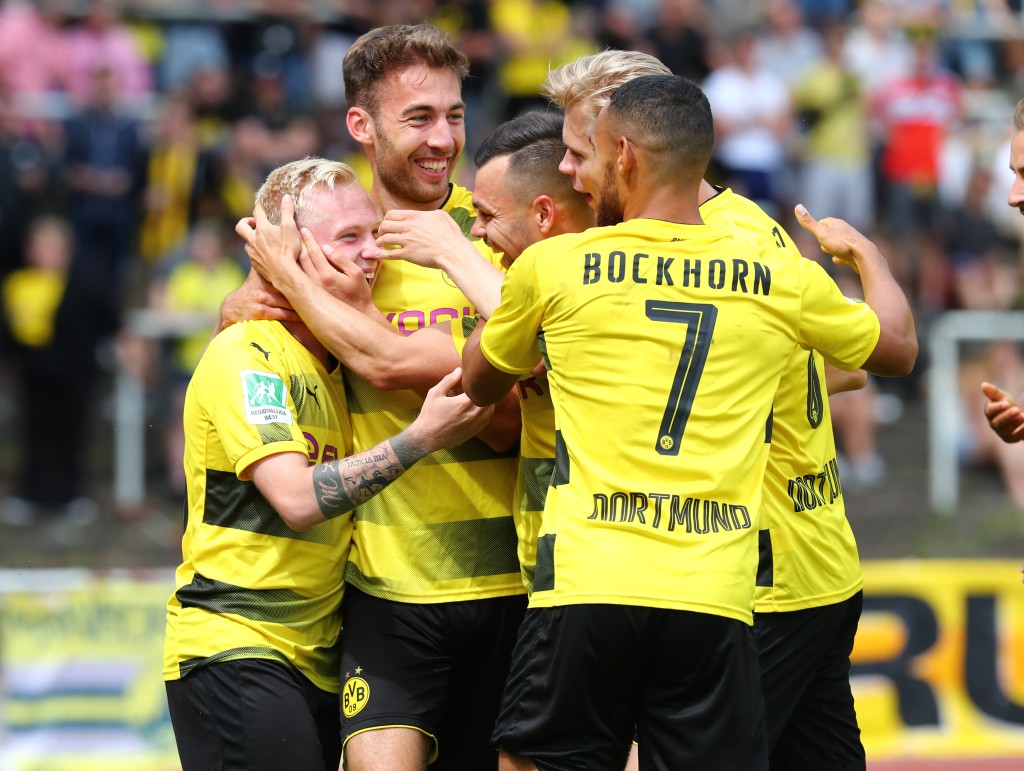 Schiedlich, friedlich - Amas starten mit 2:2 gegen RWE