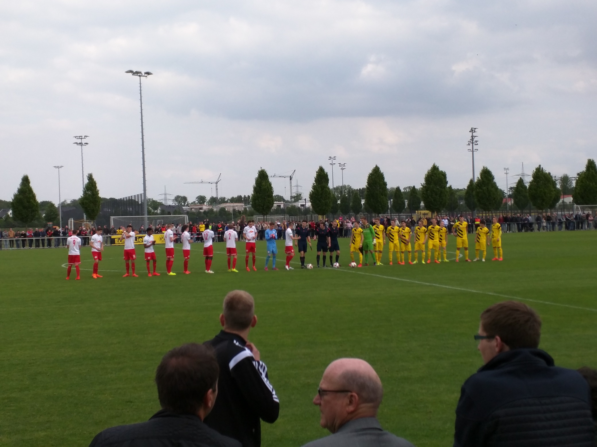 U 17 - Halbfinal-Hinspiel gegen Leipzig