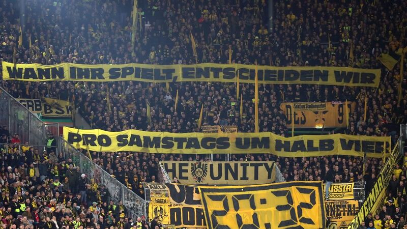 Banner „wann ihr spielt, entscheiden wir - pro samstags um halb 4“